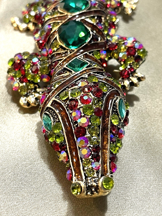 Unknown Jewelry - NWOT HUGE Alligator Brooch Pin Gold Tone Rhinestone Unisex Lapel Shoulder Jacket
